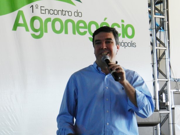 Agronegócio responde por 37% dos empregos no Brasil, afirma Riedel