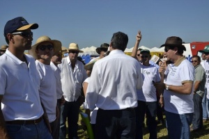 Presidente do Sindicato Rural de Bela Vista, Marcelo Loureiro de Almeida, participa do protesto contra a demarcação de terras indígenas (Foto: Marcos Ermínio)